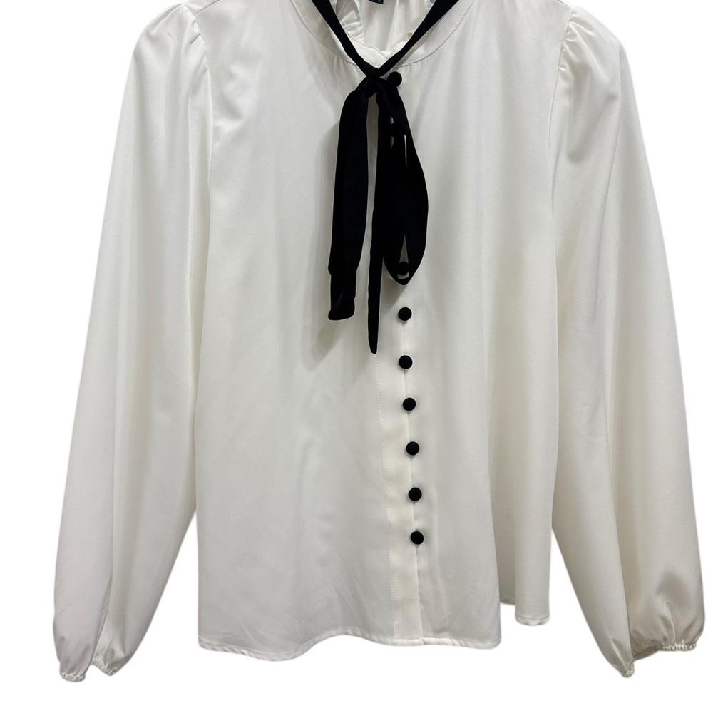 🤍 Cream Blouse with Black Tie Detail 🤍